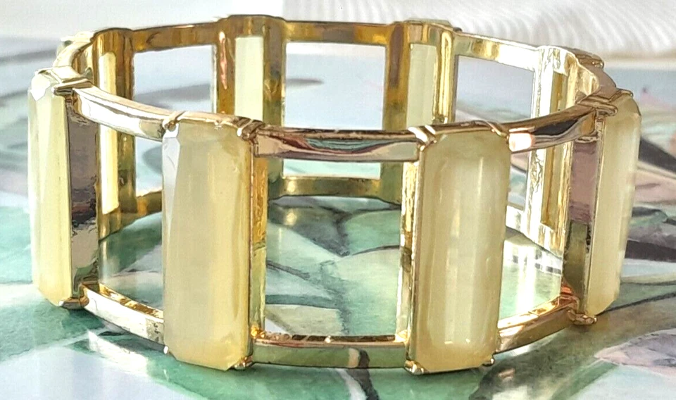 Brazalete Brazalete Vintage Años 80 Carolee Tono Dorado Limón-Crema Paneles Lucita 7.5 Foto 3 de 4