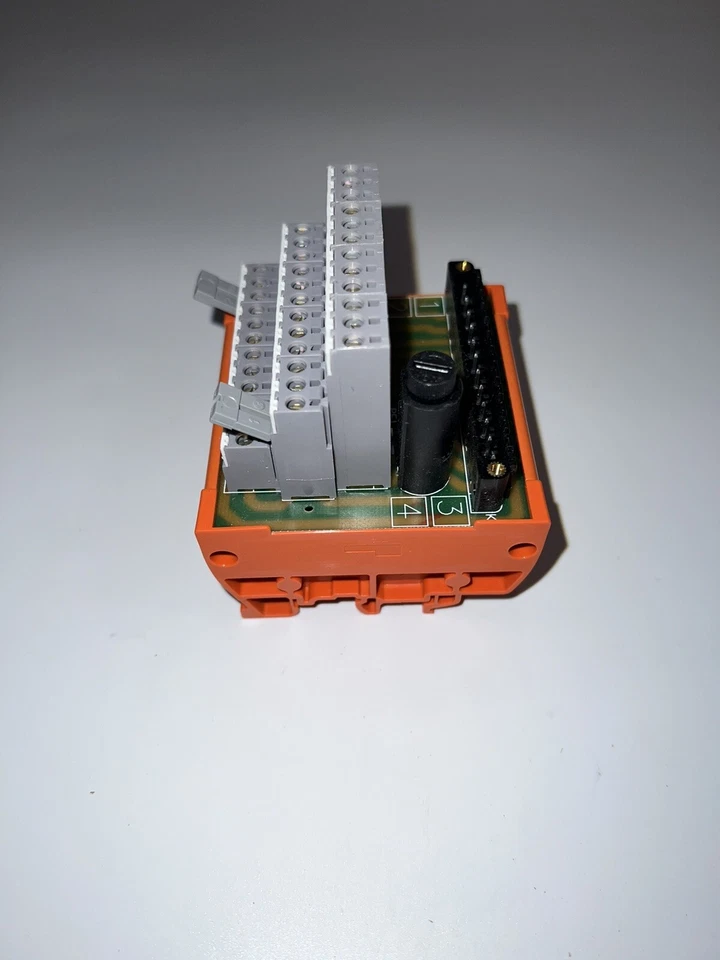 Entrelec BFOM-8-T Terminal Block 021 048 23 New In Box - Image 4 of 4