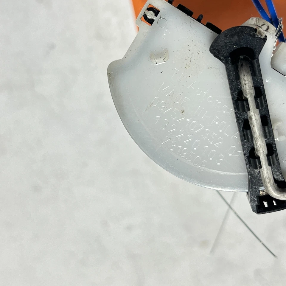 2010-2016 宝马 535i xDrive 燃油箱泵杠杆传感器漂浮原始设备制造商 — 第 2/4 张图片