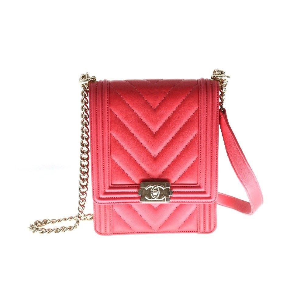 CHANEL Boy Chevron Lambskin Pink Shoulder Bag with Gold Hardware