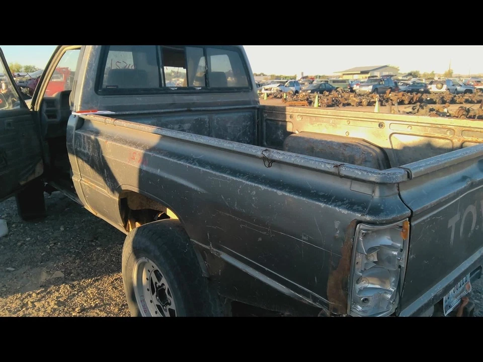 Encendedor de bobina/encendedor carburador de 4 cilindros para camioneta Toyota 84-88 2146223 Foto 3 de 4