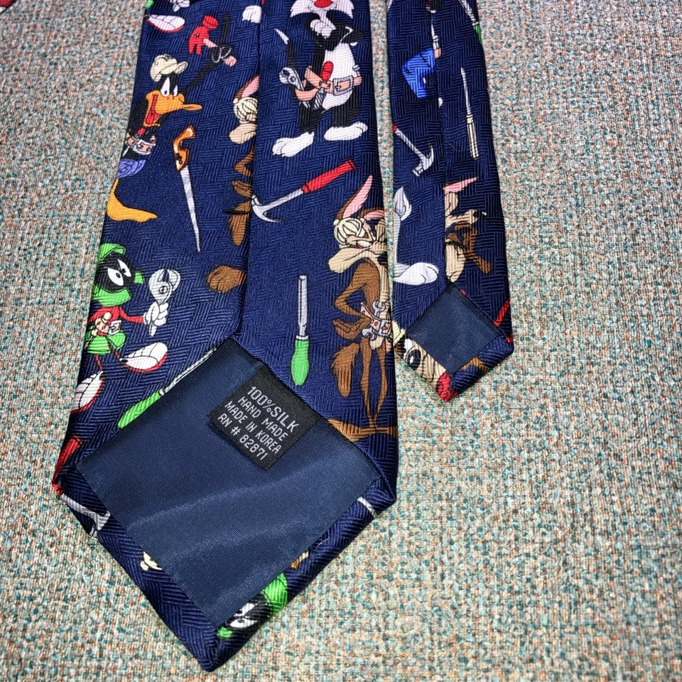2 Corbatas de Cuello Looney Tunes Lucas Golf Bugs Bunny Taz Seda Warner Bros De Colección Foto 2 de 4
