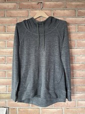 Athleta Size Medium Green Hoodie Pullover Pocket Athleisure Sweater Women s