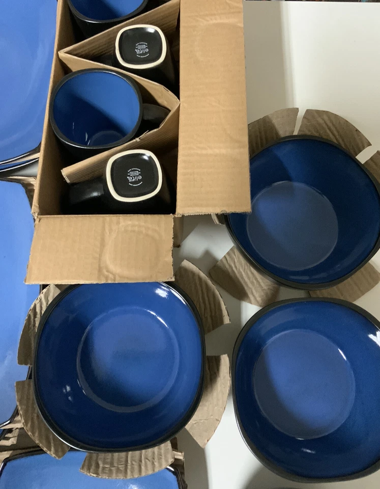 🍽️ Gibson SoHo Lounge 16 Piece Stoneware Dinnerware Set Black/blue 🆕 - Image 3 of 4