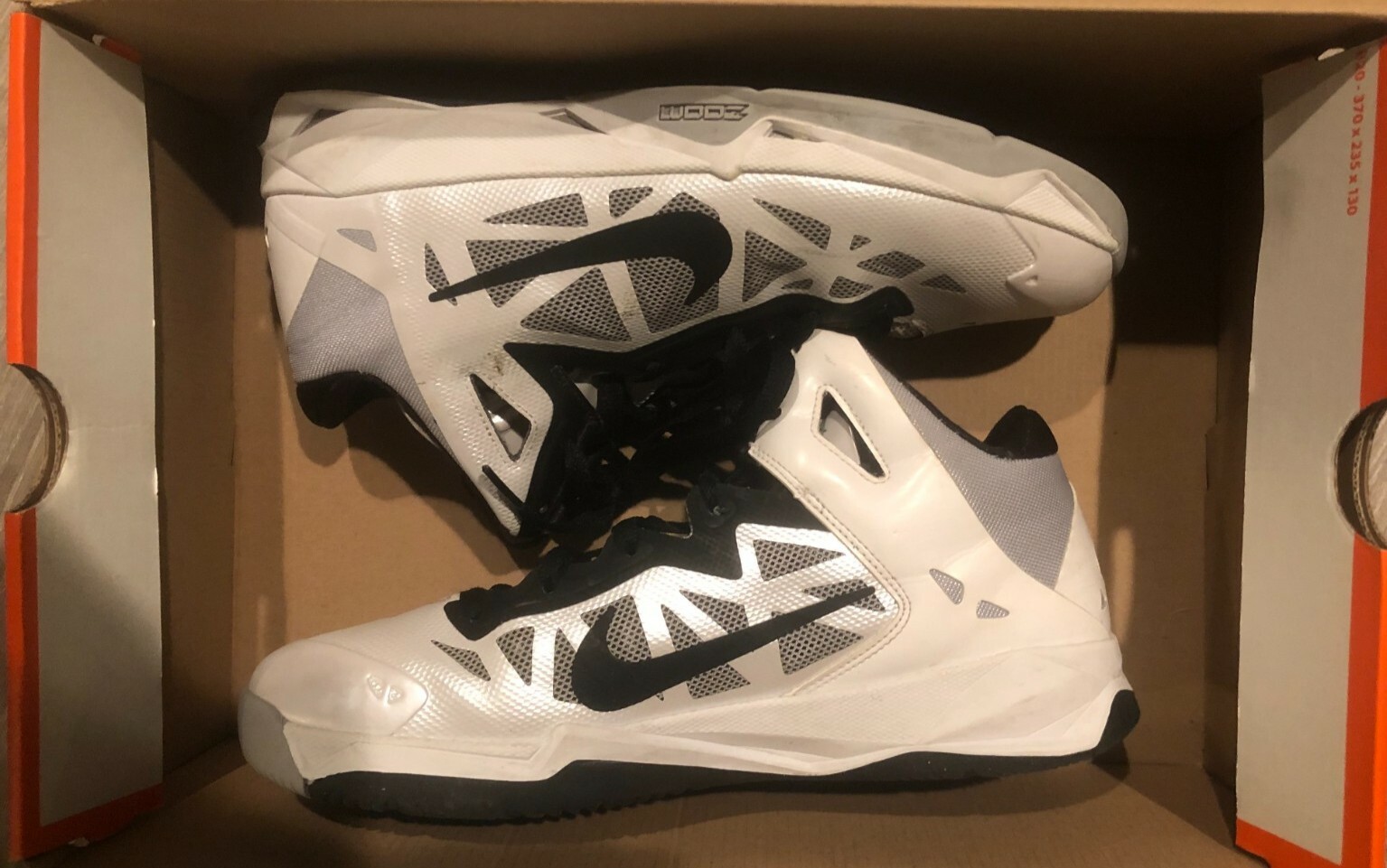 nike basketball shoes 2012