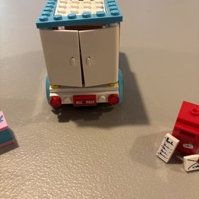 LEGO FRIENDS: Heartlake Gift Delivery 41310. No Minifigure.