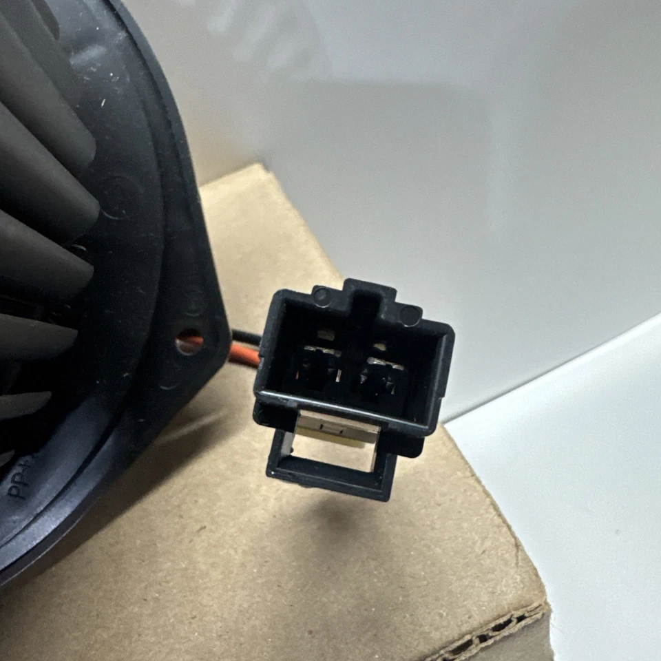 Nuevo motor soplador HVAC número de pieza 75778 Chevy Cobalt HHR aplicaciones nuevo en caja Foto 4 de 4