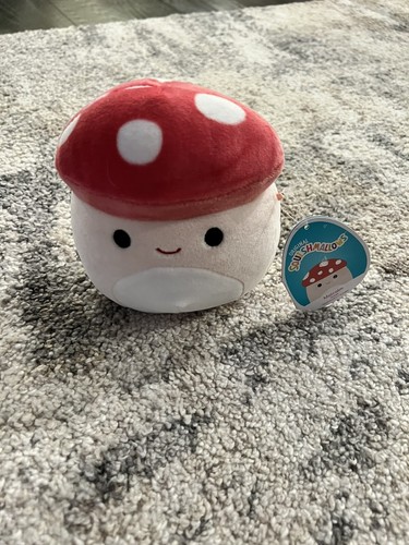 BRAND NEW MALCOLM SQUISHMALLOW 5\