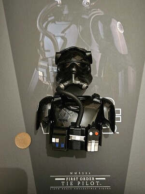 Hot Toys Star Wars First Order Tie Pilot MMS324 Helm & Rüstung lose Maßstab 1/6