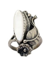 Vintage Southwestern 925 Sterling Silver Mother of Pearl Ring Size 10.5 Oval