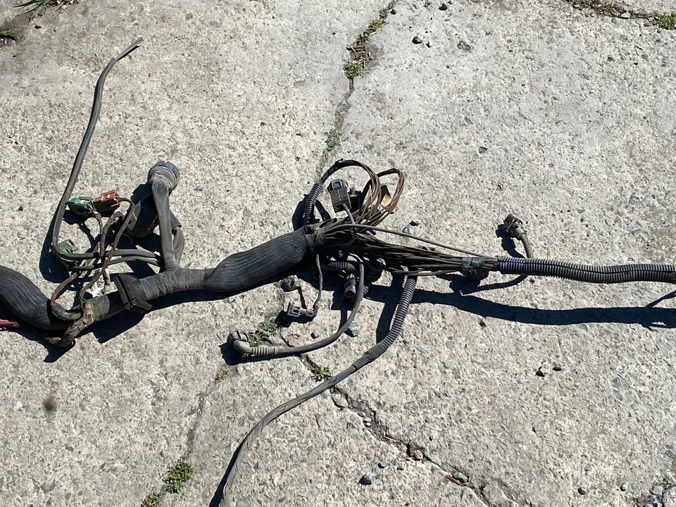 Cadillac Catera 1997 bajo capó motor cableado arnés cableado conector Foto 3 de 4