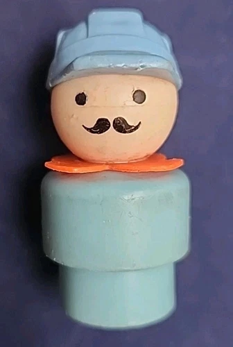 VINTAGE 1973 FISHER PRICE LITTLE PEOPLE TRAIN CONDUCTOR