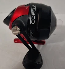 UNUSED ZEBCO 202 SPIN CAST FISHING REEL CLOSED FACE CASTING 202M-GWK1 RED
