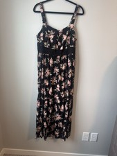 Torrid Black Floral Maxi Dress Size 1 Lace Waist Tie Bust Boho