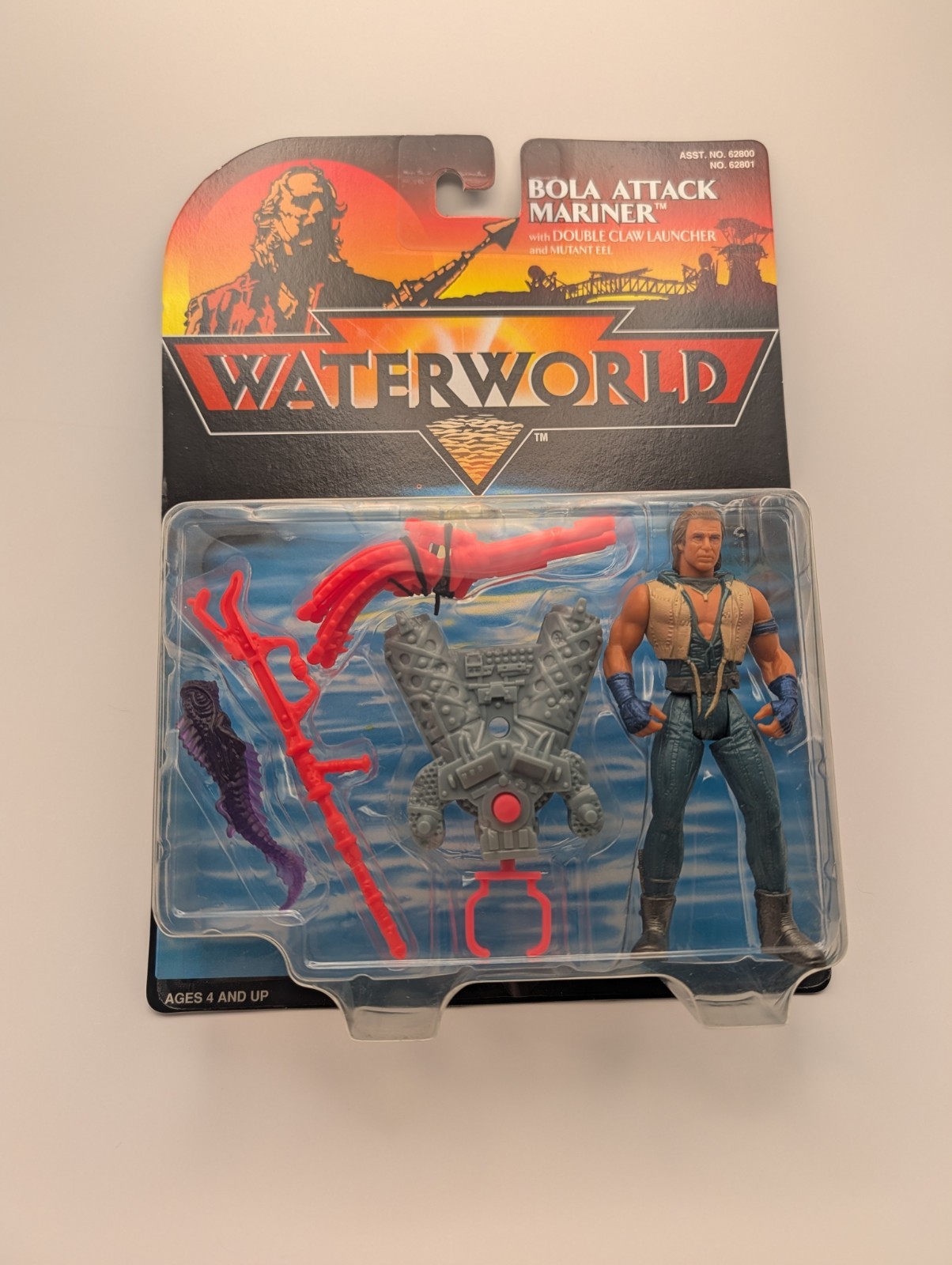 Rare Vintage 1995 Waterworld Bola Attack Mariner Kenner NEW on Board