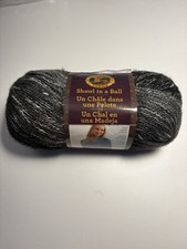 “Shawl In A Ball” Lion Brand Yarn, In Feng shui grey. 150g. Cotton/acrylic.