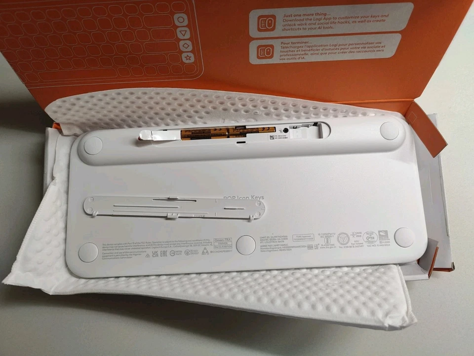 Logitech Pop Icon Keys Compact Wireless Keyboard, White/Orange 920-012935 - Image 3 of 4