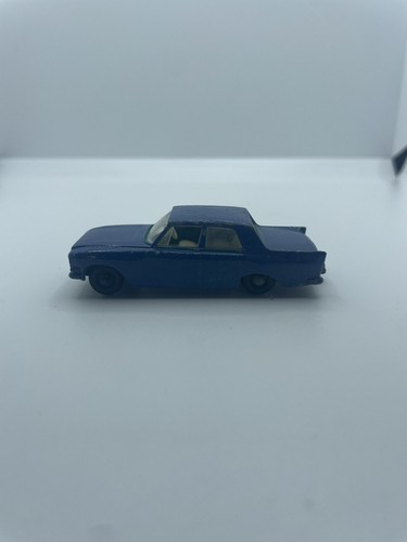 Matchbox Lesney Ford Zephyr 6 MK III Vintage 1963 Diecast Car No 33 *Repainted* - Picture 2 of 6