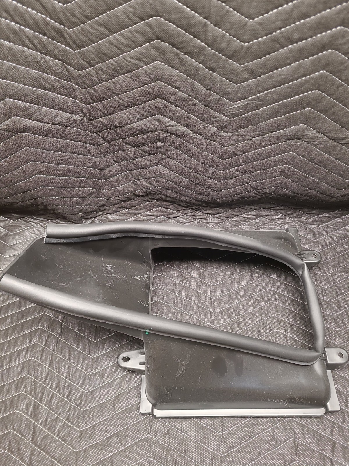 NEW OEM 2017-2021 MASERATI GHIBLI QUATTROPORTE LH INTERCOOLER AIR DUCT 670037775
