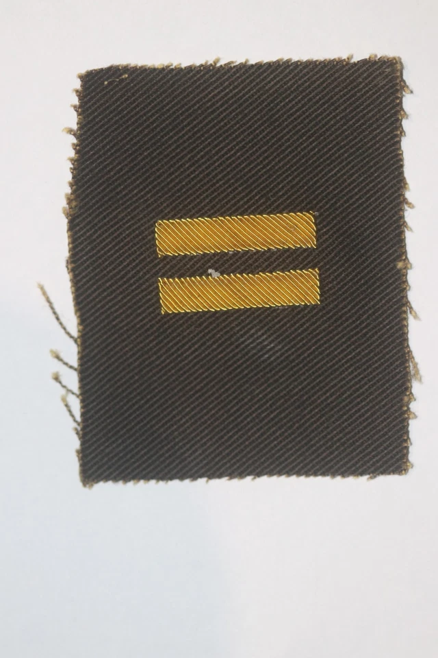 US ARMY WW2 PATTERN OFFICER'S BULLION OVERSEAS STRIPES 2 X 12 MONTHS - Image 1 of 1