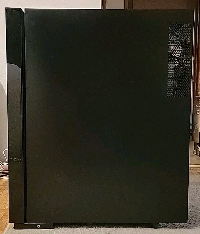 Costway 12 Bottle Wine Cooler Semi Conductor Refrigerator Freestanding Chiller.