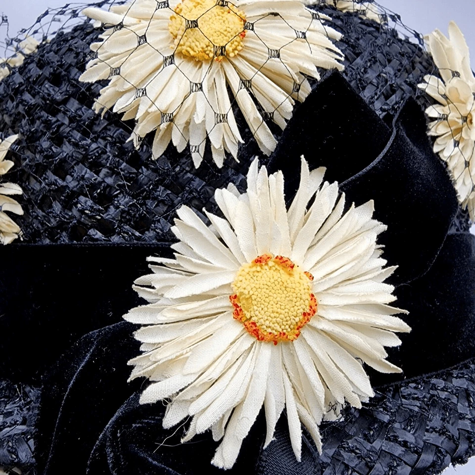 Vintage Daisy Flowers Cloche Hat Black Straw Velvet Band Union Label Wedding - Image 3 of 4