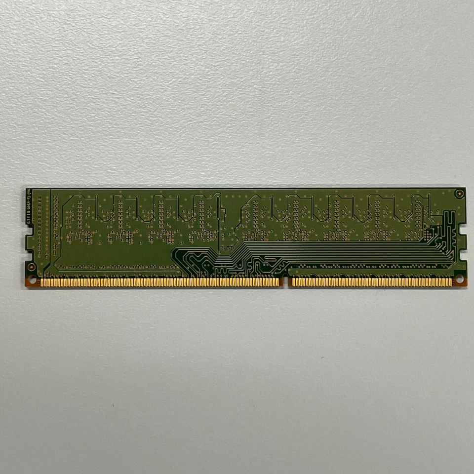 Samsung 2GB DDR3 RAM PC3L-10600 1333MHz non-ECC Unbuffered DIMM M391B5773CH0-YH9 - Image 3 of 3