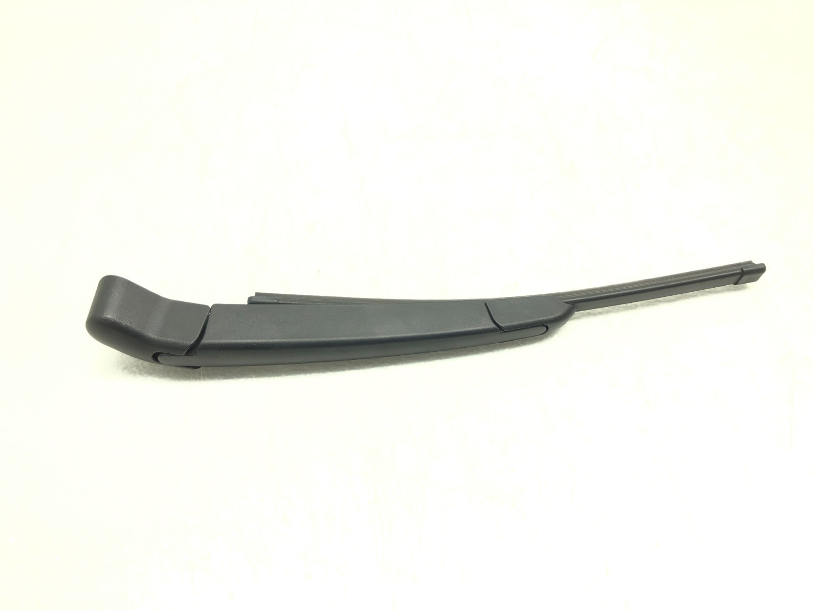 2017-2020 MASERATI LEVANTE REAR WINDSHIELD WIPER ARM W/ BLADE OEM