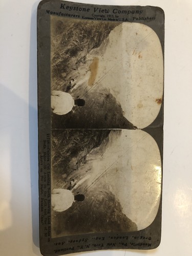 Keystone 21738 Corte Culebra mirando hacia el norte mostrando toboganes de tierra en ambos lados.  - Imagen 1 de 2