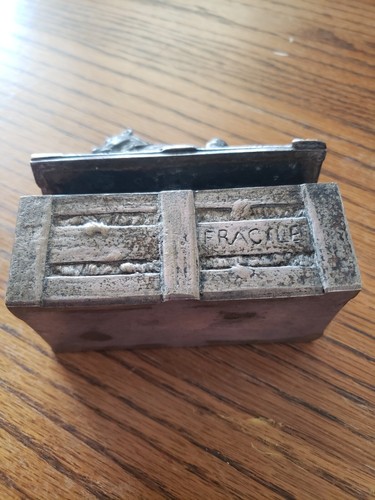 Antique Deco Metal Dog on Packing Crate/Box TRINKET BOX - Picture 14 of 19