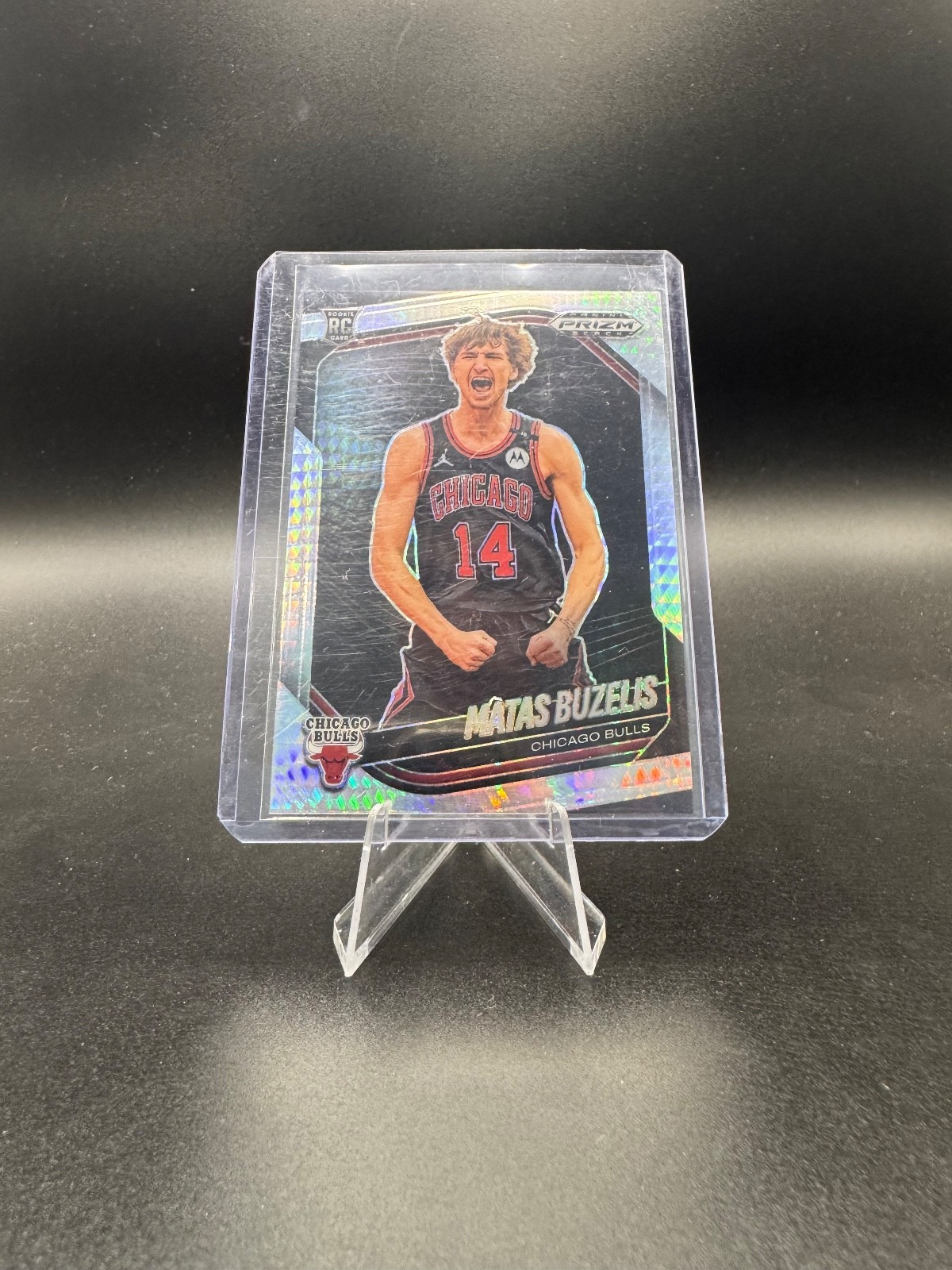 2024-25 Prizm Black Matas Buzelis Hyper Prizm RC #41 Bulls