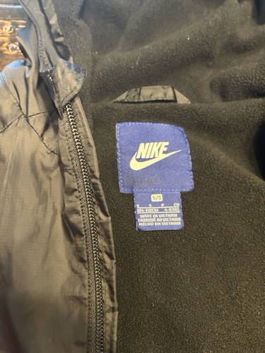 Nike Boys Size 5 Hooded Fleece Lined Jacket Black - Picture 6 of 6