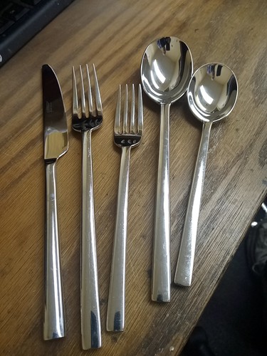 Cambridge EMERGE MIRROR 18/10 Stainless 5 Piece Place Setting(s)  POB3