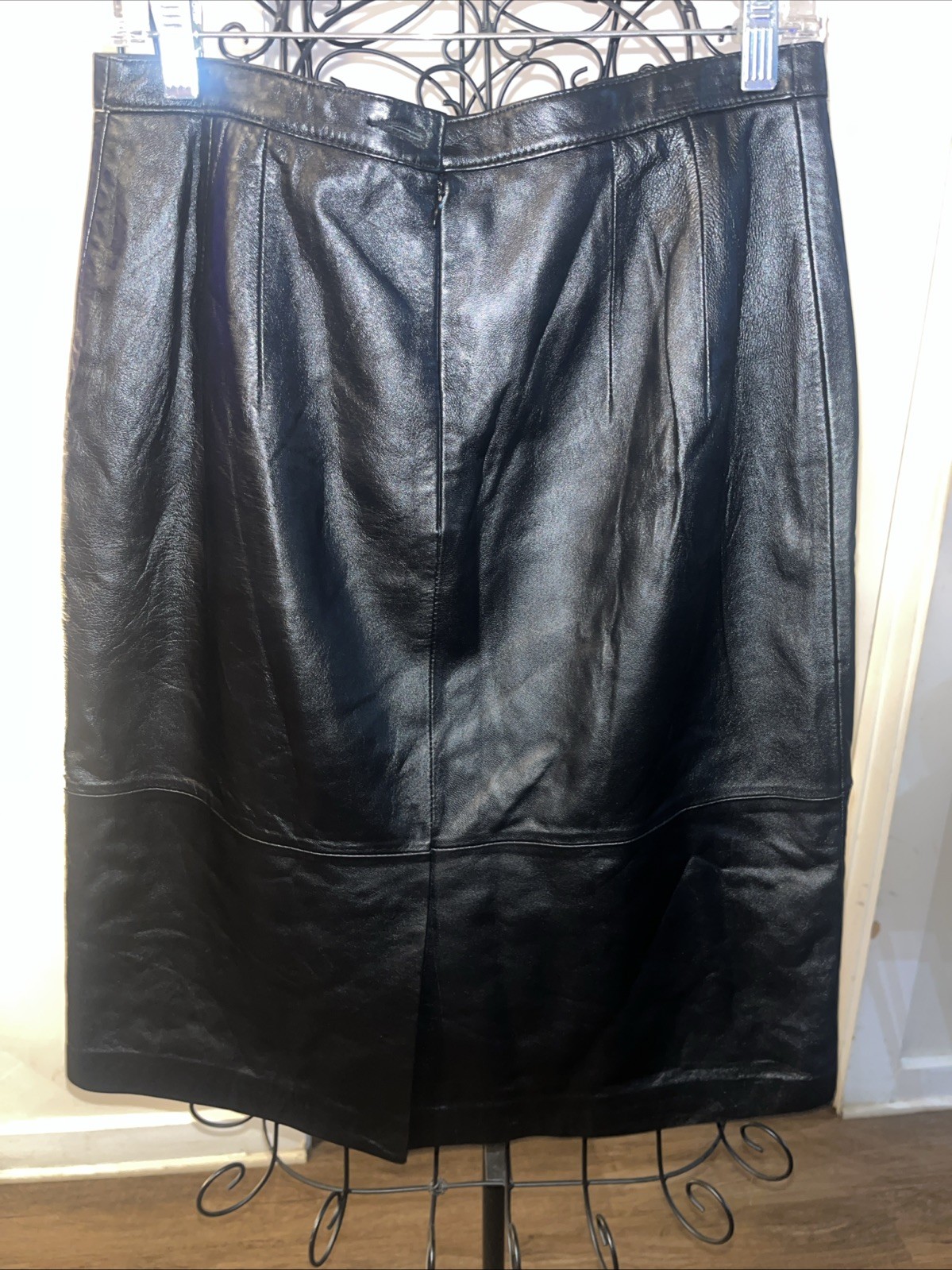 JACLYN SMITH Women's Size 12 Black Genuine Lambskin Leather Skirt