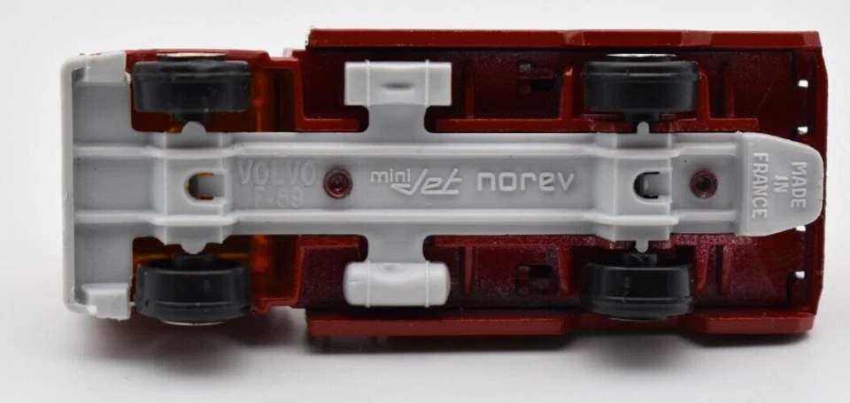 Norev Mini Jet Volvo F89 Fire Engine red. 7 cm. France base. DieCast. Vintage - Image 3 of 3