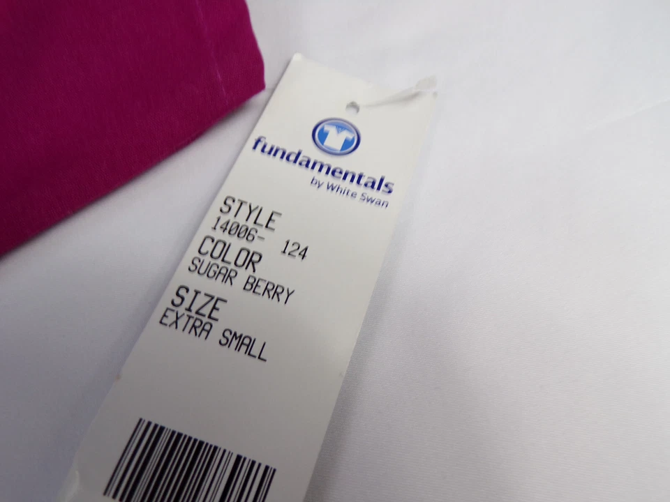 DOS NUEVOS Camisetas Médicas para Mujer XS Blanco Cisne Fundamentos Sugar Berry y Negro L24 Foto 3 de 4