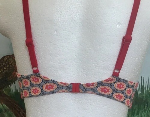 Bikini Oberteil Freya Pebbles 75E (34E) Mit Bügel; Ca. Gr.38; Slip in S verfügba - Bild 3 von 3
