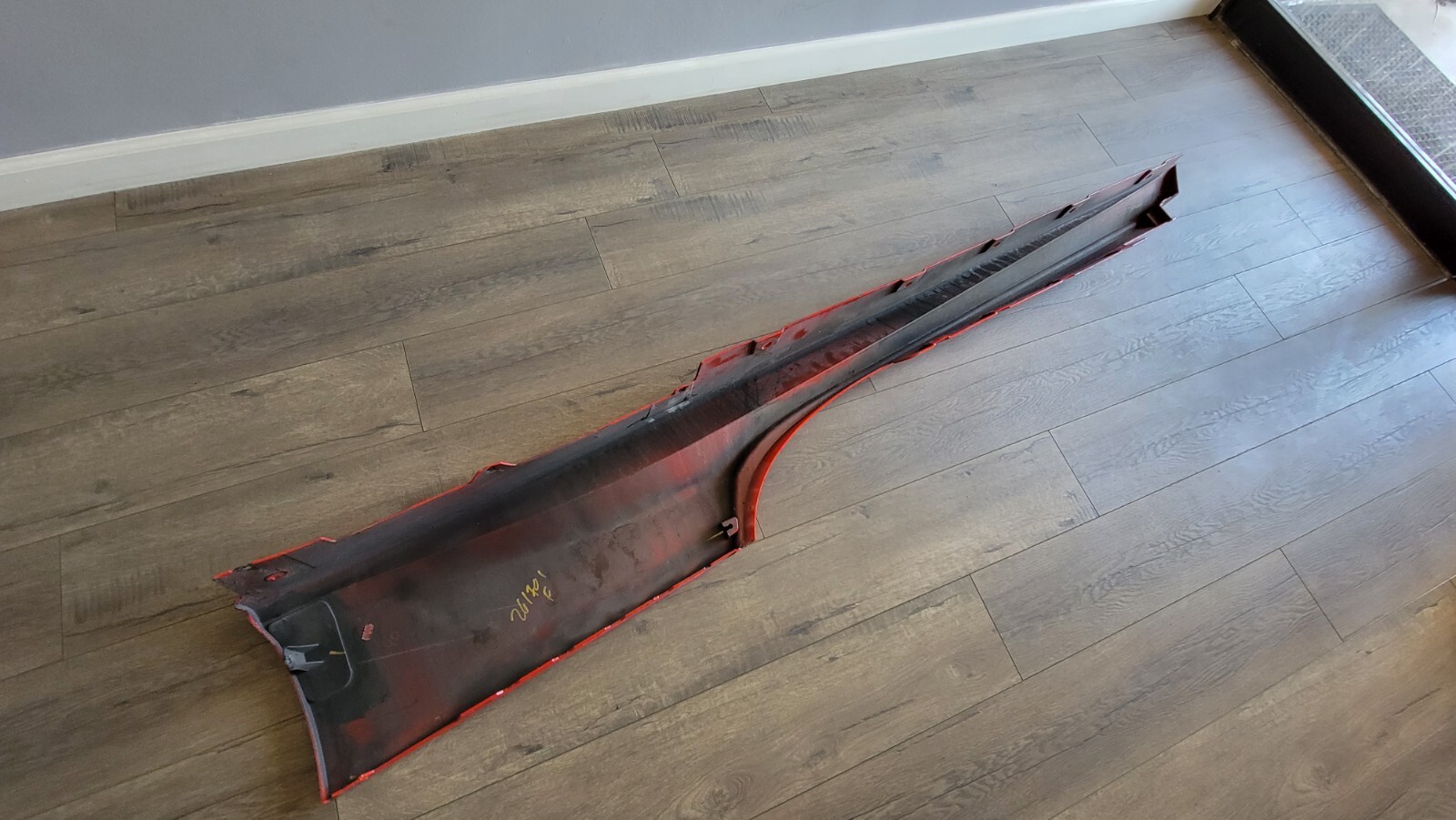 FERRARI 488 GTB PASSENGER RIGHT SIDE ROCKER PANEL OEM 86612000