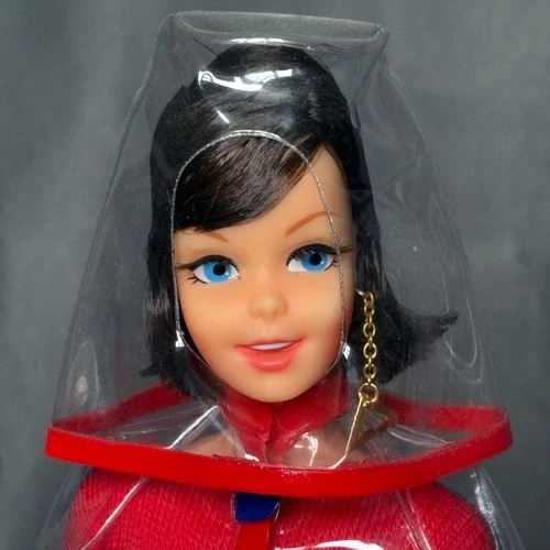 Vintage Barbie - Brunette TnT Casey with wrist tag in #1281 Clear Out (M/NM)