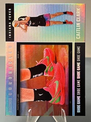 Caitlin Clark 2025 Panini Caitlin Clark #77 Holo