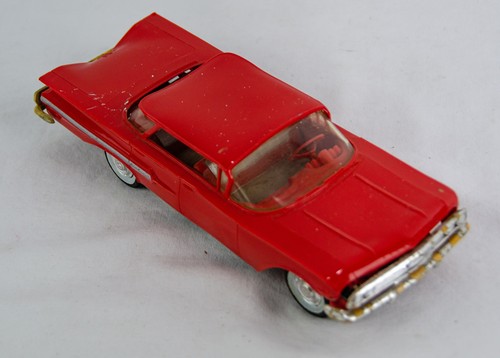 Vintage AMT 1:25 Scale 1960 Chevy Impala Hardtop Plastic Dealer Promo Car - Picture 5 of 7