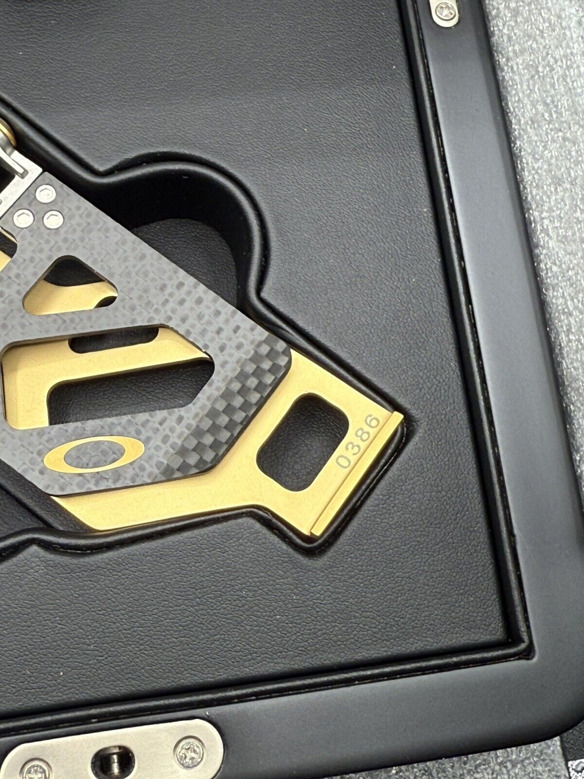 Picture 2 of 8