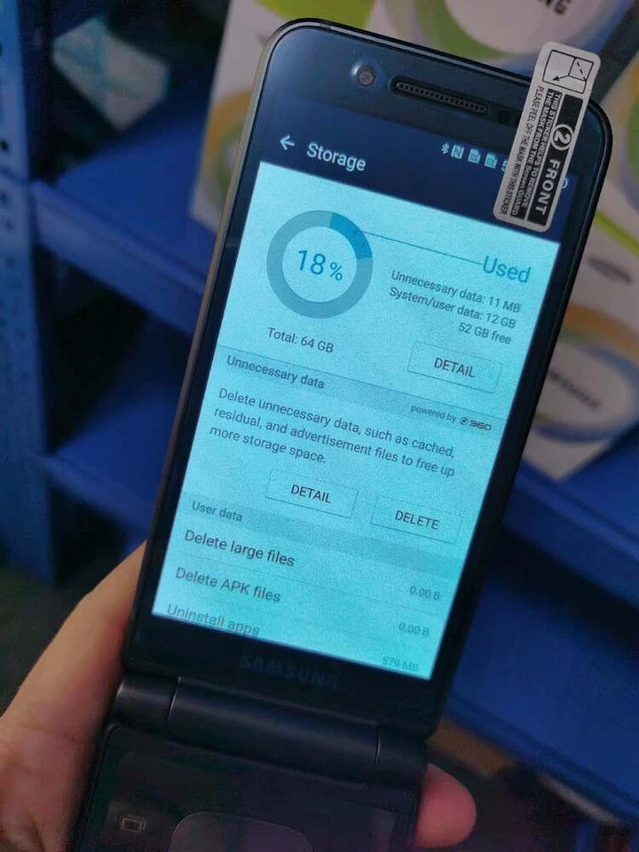 99%n ew Samsung SM-W2017 microSDXC 64GB Android 6.0 Flip Phone C/N version - Image 3 of 4