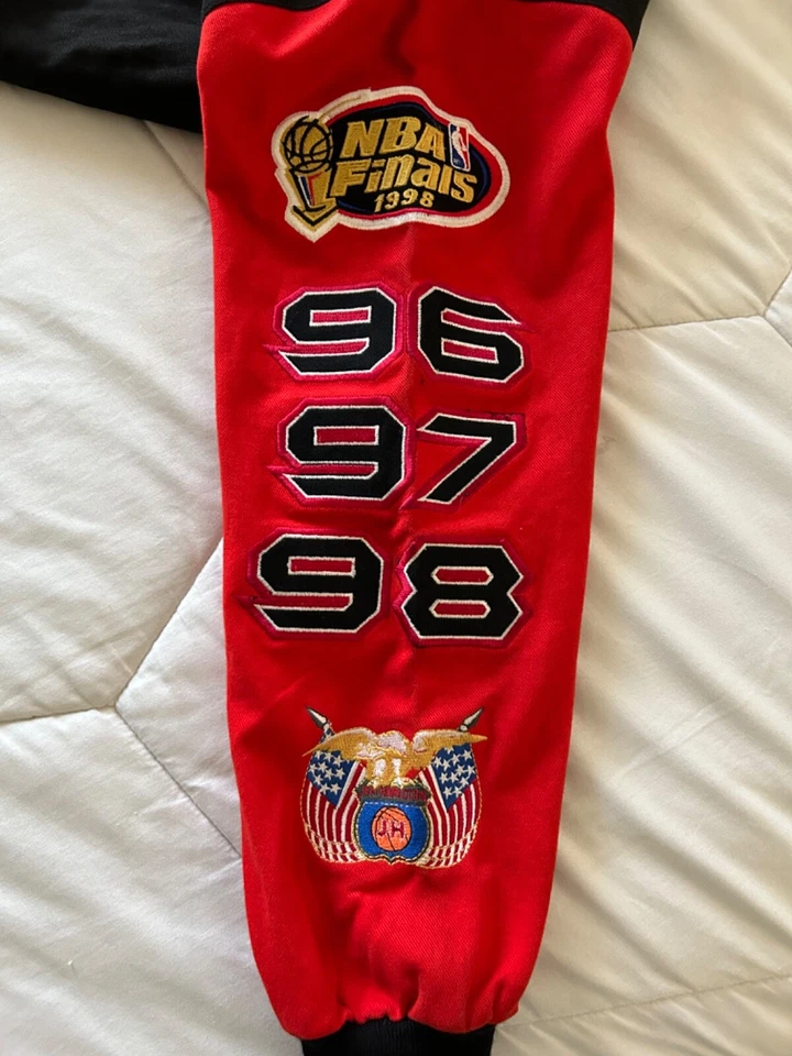 Chaqueta De Colección Chicago Bulls Jeff Hamilton L Repetición 3 Turba Roja Negra Hombres 1998 Foto 4 de 4