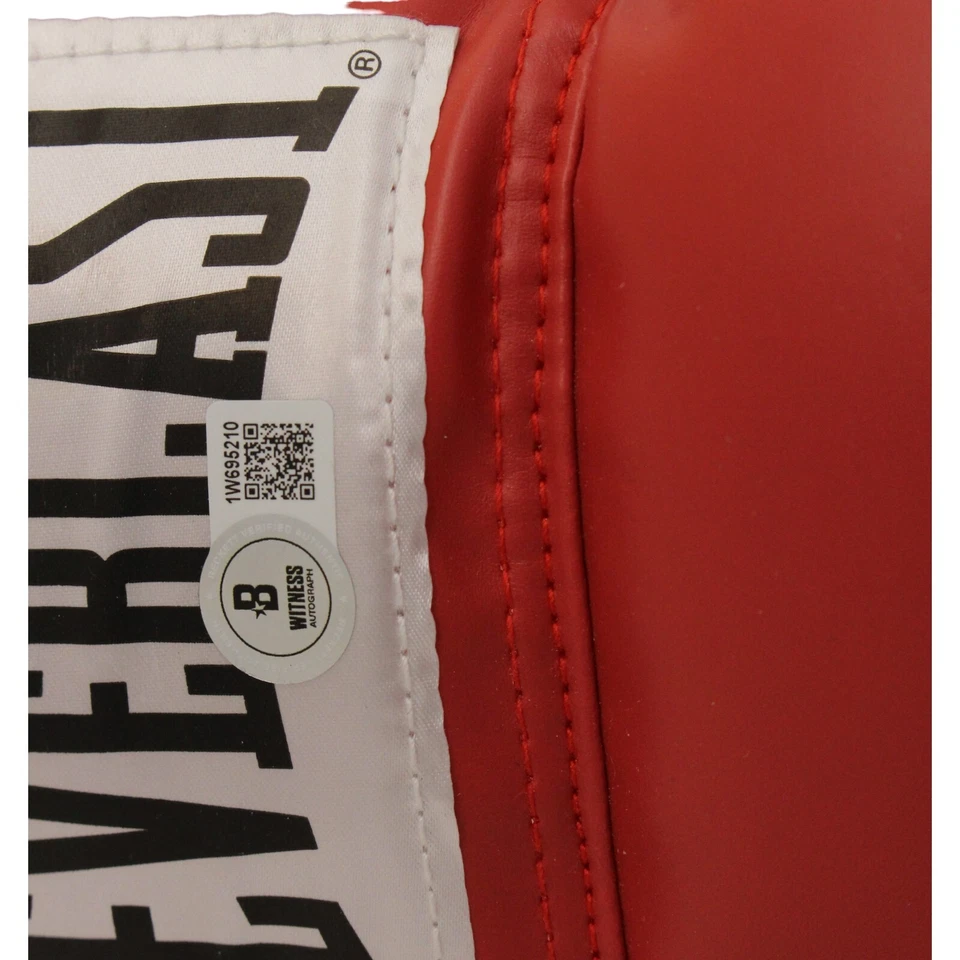 Roberto Duran Autographed/Signed Red Right Boxing Glove Beckett 44776 - Image 2 of 3