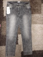 ★ Ulla Popken ★ 42 ~ Tolle Jeans ~ Schwarz Black ~ Slim Legs