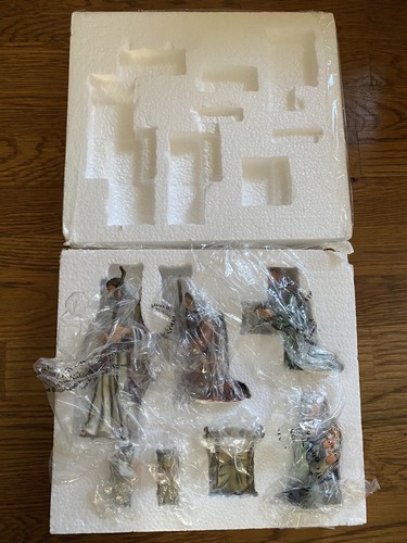 Lang and Wise Angels & Nativities Stewart Sherwood The Blessing 91120501 NIB - Picture 4 of 4