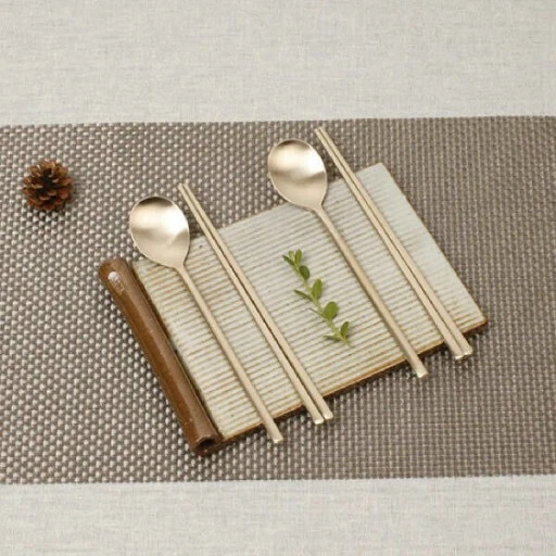 Juego de 5 cucharas y palillos artesanales coreanos de cobre/latón (incluye restos) Foto 4 de 4