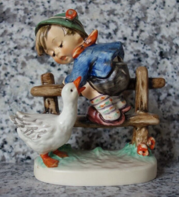 Hummel Figur Hum 195/2/0 ''Angsthase * Barnyard Hero'' FM 7 * neue Ausführung !