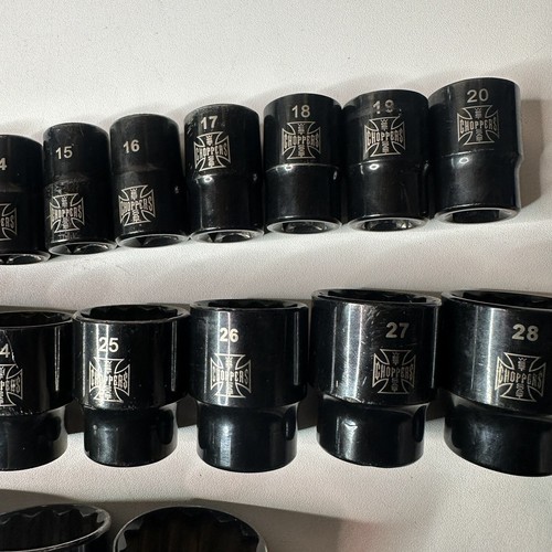 Jesse James West Coast Mac Tools 1/2” Drive Metric 12 Point Socket Set ( 24) - Picture 3 of 24